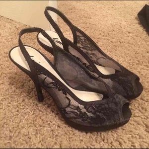 Fioni black Lace Heels
